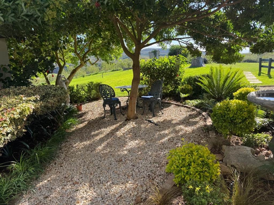 6 Bedroom Property for Sale in Stilbaai Oos Western Cape